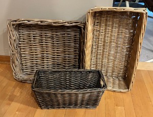 lot 385 image: Bunch of Baskets