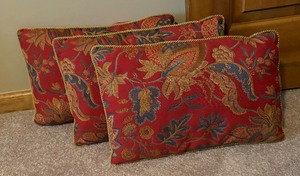 lot 397 image: Six Sensational Accent Pillows