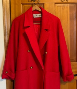 lot 403 image: Mayfair of California Coat