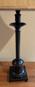 lot 198A image: Stylish Table Lamp