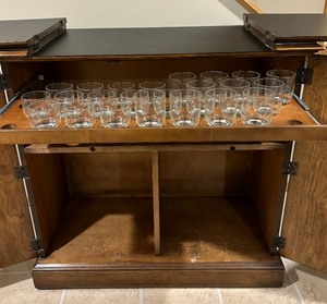 lot 278 image: Beautiful Vintage Buffett Server
