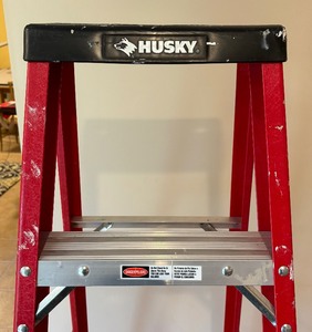 lot 279 image: Husky Step Ladder