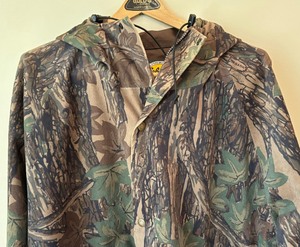 lot 298 image: Cabelas Coat  Jacket