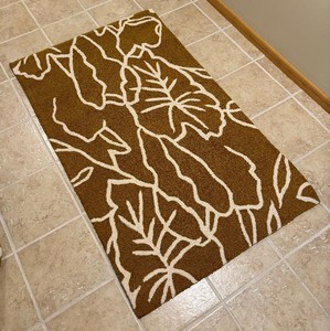 lot 159A image: Contemporary Style Throw Rug