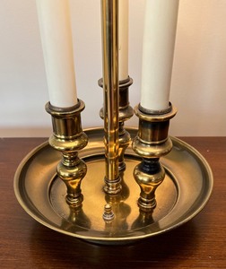 lot 422A image: Classy Bouillotte Style Lamp