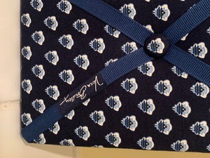 lot 241 image: Vera Bradley Note  Picture Board with Blue Desk Accessories