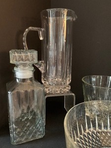lot 228 image: Beautiful Collection of Crystal and Glass Items
