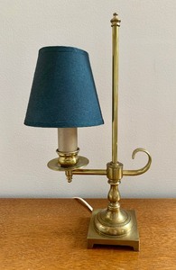 lot 233 image: Petite Vintage French Style Student Brass Lamp