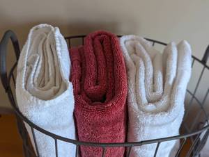 lot 96A image: Pair of Wire Baskets and Towels