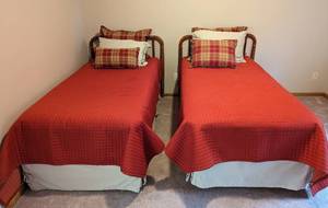 lot 87A image: Pair of Vintage Wood Twin Bed Frames