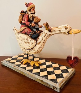 lot 321 image: Vintage Santa Clause Goose Carving from New Zealand