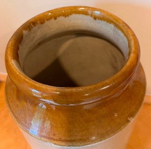 lot 309 image: Vintage PC Flett & Co. Stoneware Apple and Strawberry Jam Jar From Scotland