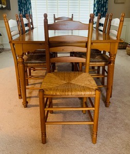 lot 25 image: Pretty Vintage Dining Table with Wicker Seat Chairs