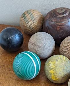 lot 227B image: Variety of Vintage Carpet Game Balls