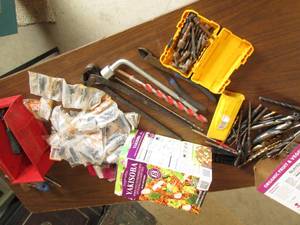 Large lot of hand tools including o...