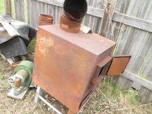 Wood burning stove, with motor, wor...