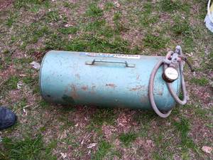 8m Gallon portable air tank...