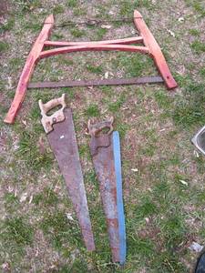 Lot of hand saws...