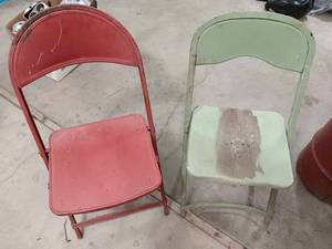 Pair of vintage folding chairs...
