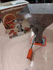 Vegetable food processor...