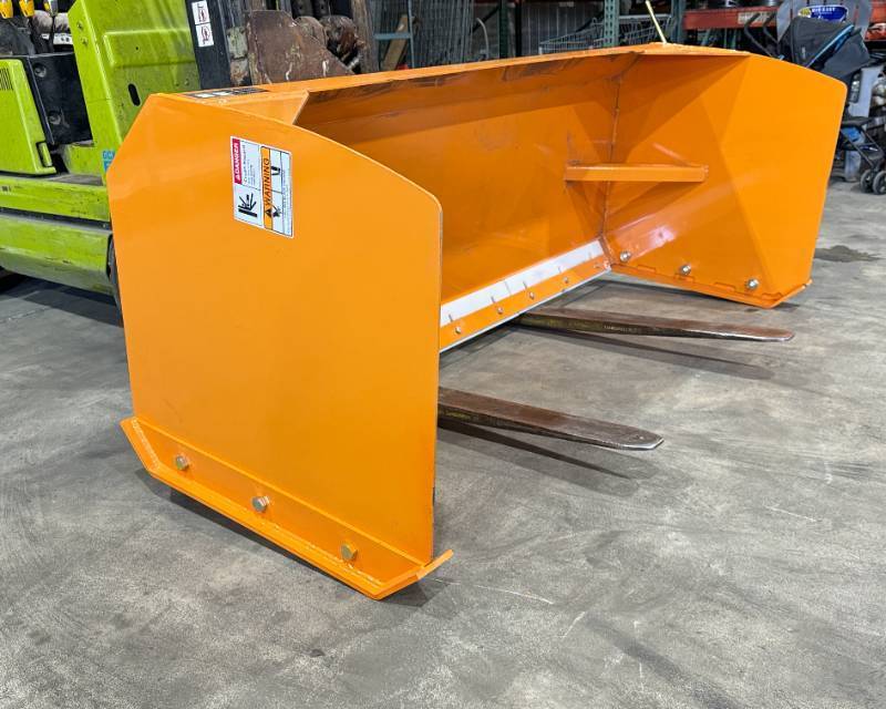 lot 140 image: Snow Pusher Attachment, Heavy Duty