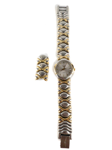 lot 10 image: Ladys Longines Quartz Water Resistant Silver #HT1969 0152 010 With Extra Links Yellow & White Stainless Steel Quartz Analog watch. Working