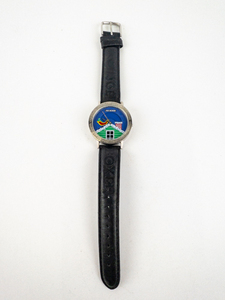 lot 11 image: Mens Timex Joe Boxer Toasty Buns 1996 Christmas Theme Santa Jump Into Chimney White Stainless Steel & Base Metal Quartz Analog watch. New Battery Installed
