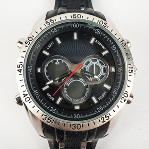 lot 33 image: Mens Pair of Accutime MM91289 White Stainless Steel & Base Metal DigitalAnalog Watch. New Battery Installed