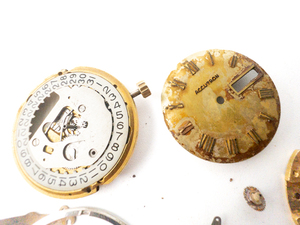 lot 64 image: Group of Bulova Watch Movements..