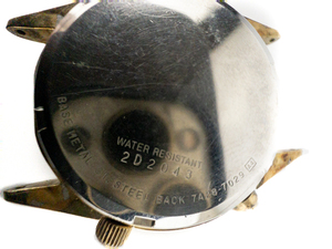 lot 128 image: Seiko Vintage 7A28.7029 15J Chronograph Yellow Stainless Steel & Base Metal Quartz Analog watch.