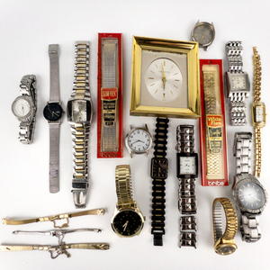 lot 160 image: Assortment of Watches (And Clock) & Bands..