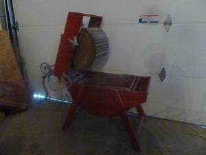 lot 5 image: Premier Antique Wash Machine