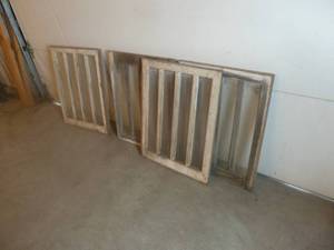 lot 53 image: Vintage Barn Windows x 4