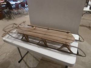 lot 67 image: Vintage Radio Flyer Sled