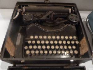 lot 78 image: Antique Corona Type Writer