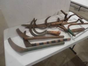 lot 96 image: Antique Corn Knives
