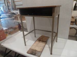 lot 112 image: School Desk