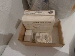 lot 114 image: Carpenter Belt, Hammer Holders, Power Vent