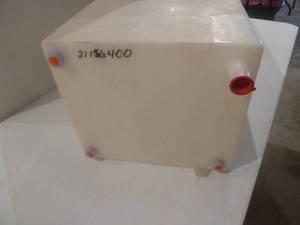 lot 123 image: Poly Water Tank