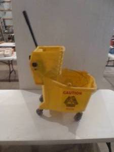 lot 124 image: Rubbermaid Mop Bucket