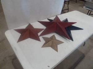 lot 136 image: Decorative Stars