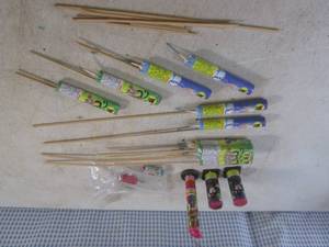 lot 29 image: (G-1) Fireworks - Some with Broken Sticks