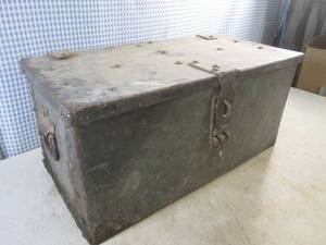 lot 40 image: (A-2) Metal Tool BoxChest with ContentsTools 21 x 10 x 9 12 High