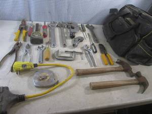lot 58 image: (EW5) Assorted Hand Tools in Tool Bag