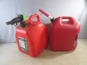 lot 340 image: (RM5) 2 - 5 Gallon Gas Cans...