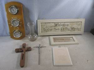 lot 279 image: (D-3) Misc Decor...