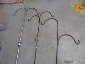 lot 272 image: (EW7) 3 Tall Shepherd Poles 1 Triple Homemade and 2 Double