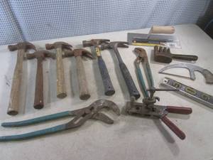 lot 85 image: (D-3) Assorted Hand Tools