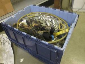 lot 89 image: (EW6) Tote Full of Assorted Misc - See Photos