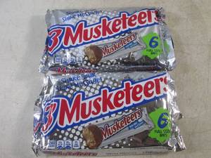lot 386 image: (B-2) 12 - 3 Musketeers Full Size Candy Bars 2 Packs of 6 Best by March 2024